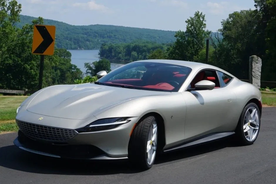 2022 Ferrari Roma - Image 2 of 15