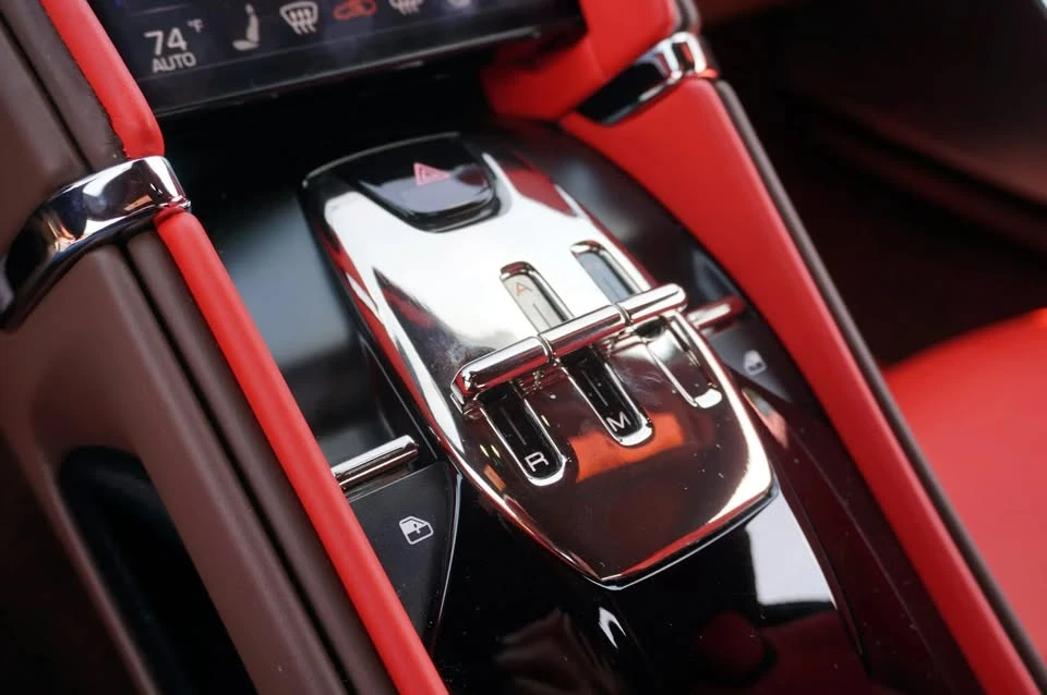 2022 Ferrari Roma - Image 11 of 15