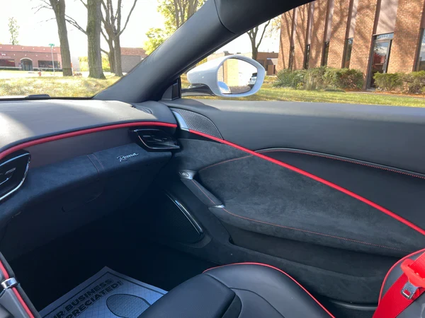 2022 Ferrari Roma - Image 14 of 19