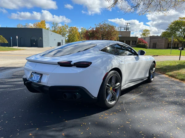 2022 Ferrari Roma - Image 5 of 19