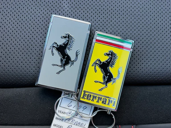 2022 Ferrari Roma - Image 18 of 19
