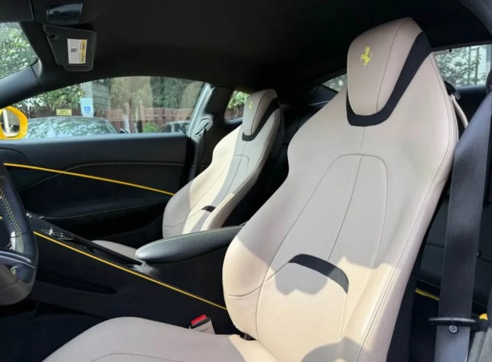 2022 Ferrari Roma - Image 5 of 6