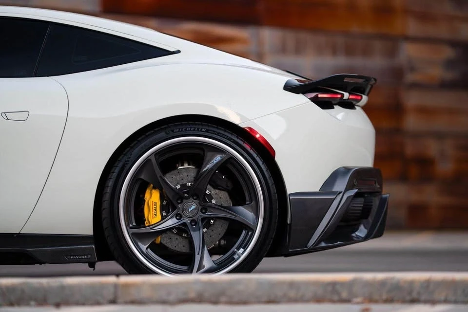 2022 Ferrari Roma - Image 12 of 13