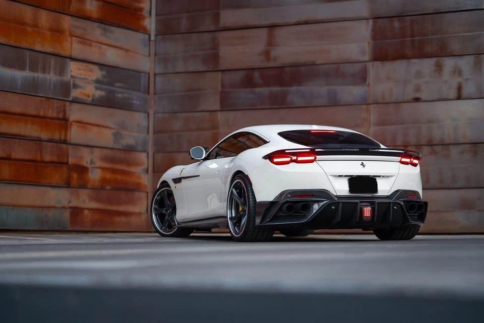 2022 Ferrari Roma - Image 11 of 13