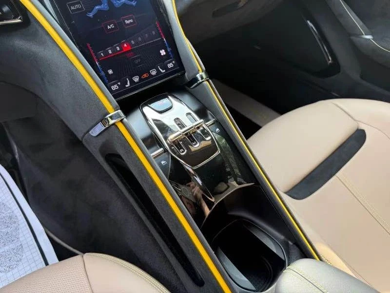 2022 Ferrari Roma - Image 8 of 9