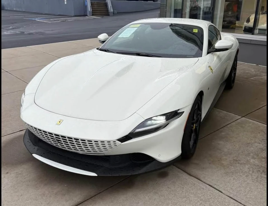 2022 Ferrari Roma - Image 2 of 3