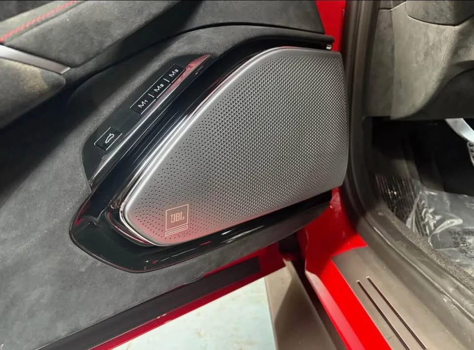2022 Ferrari Roma - Image 5 of 5
