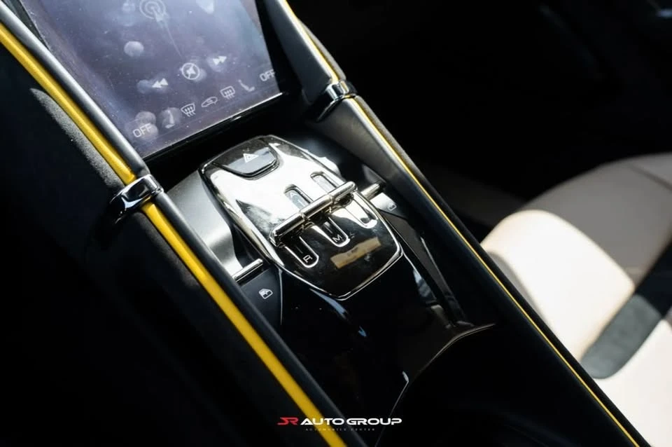 2022 Ferrari Roma - Image 11 of 20