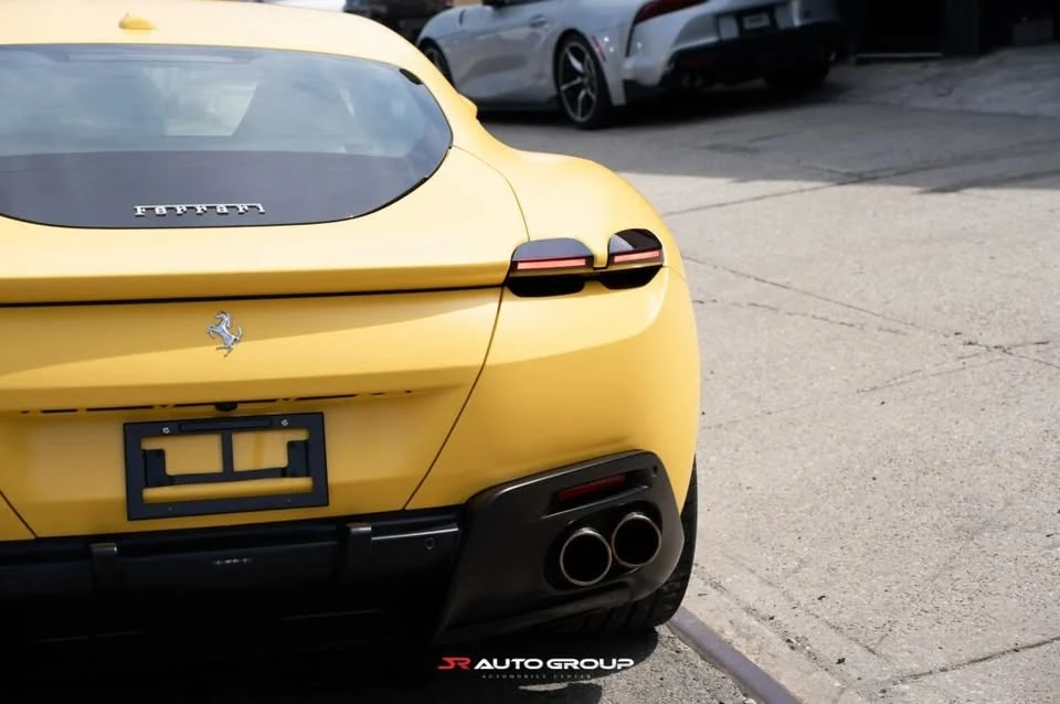 2022 Ferrari Roma - Image 2 of 20