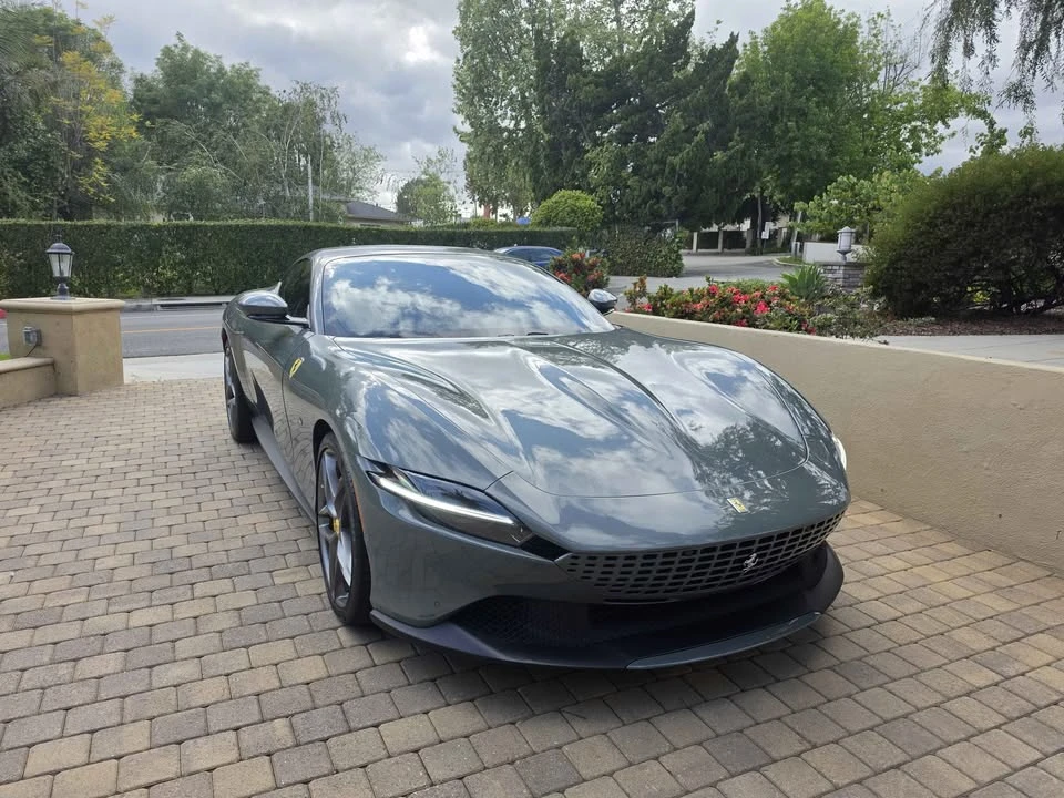 2022 Ferrari Roma - Image 5 of 10