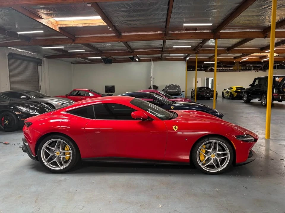 2022 Ferrari Roma - Image 2 of 6