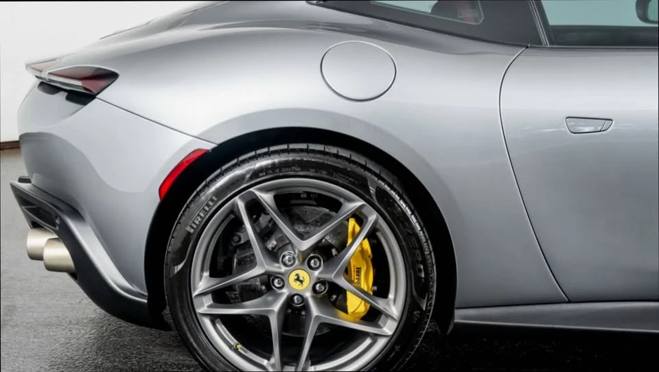 2022 Ferrari Roma - Image 13 of 15