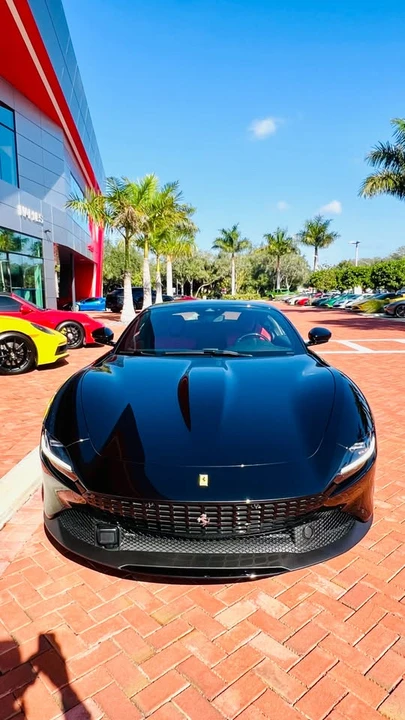 2022 Ferrari Roma - Image 2 of 8