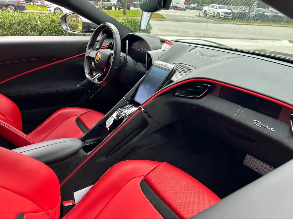 2022 Ferrari Roma - Image 14 of 20