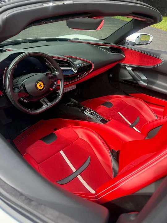 2022 Ferrari SF90 Stradale - Image 7 of 8