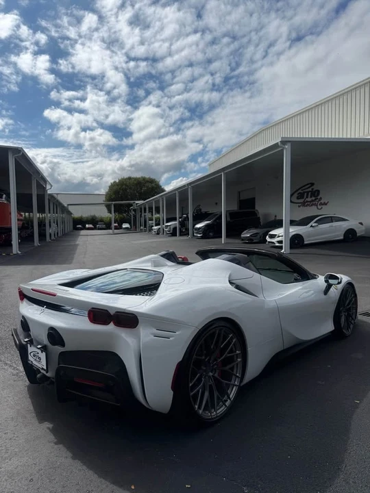2022 Ferrari SF90 Stradale - Image 4 of 8
