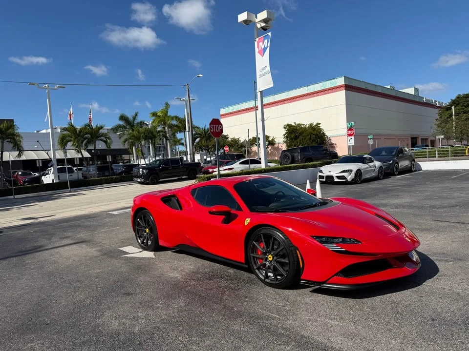 2022 Ferrari SF90 Spider - Image 4 of 12