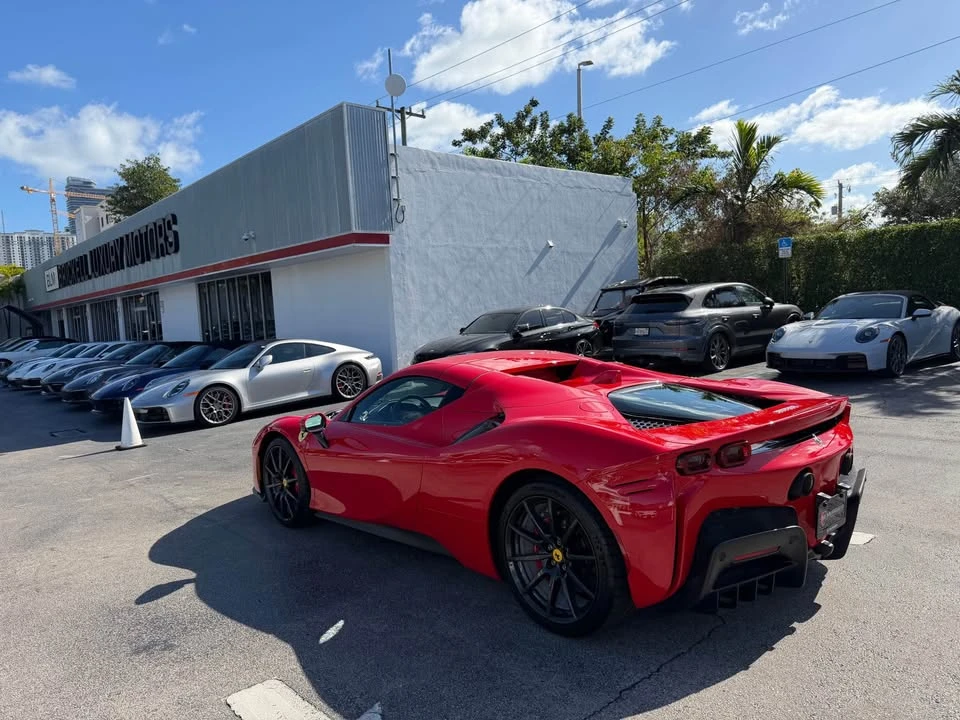 2022 Ferrari SF90 Spider - Image 5 of 12