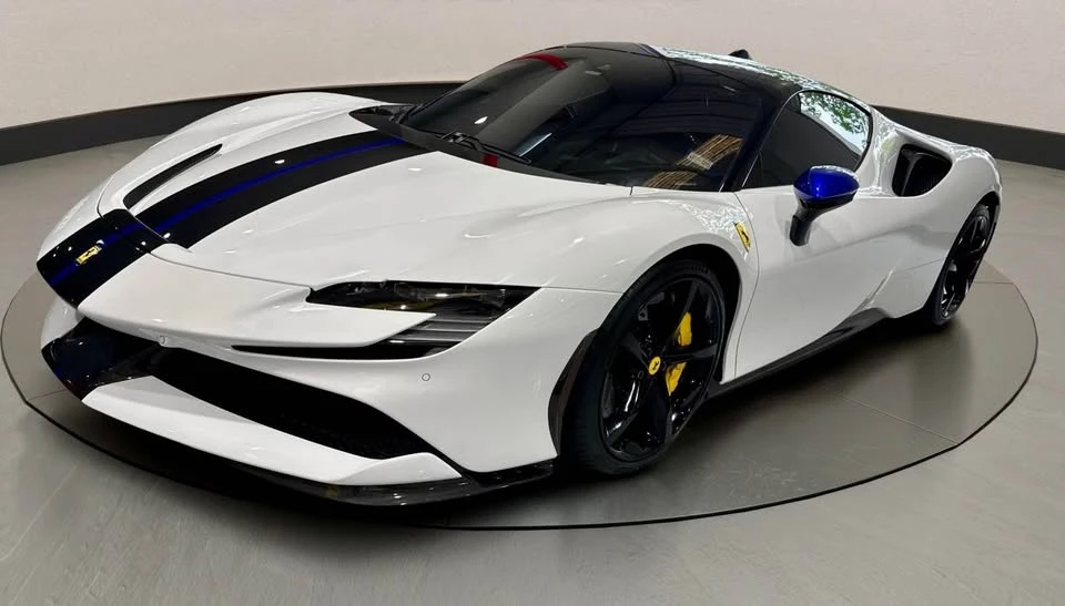 2022 Ferrari SF90 Stradale - Image 2 of 20