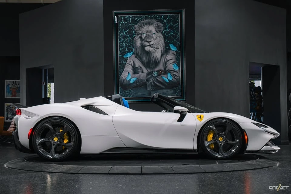 2022 Ferrari SF90 Spider - Image 9 of 20