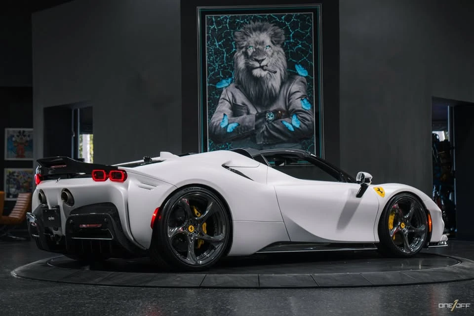 2022 Ferrari SF90 Spider - Image 5 of 20