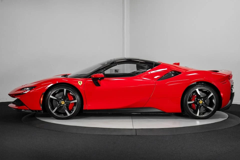 2022 Ferrari SF90 Spider - Image 8 of 20