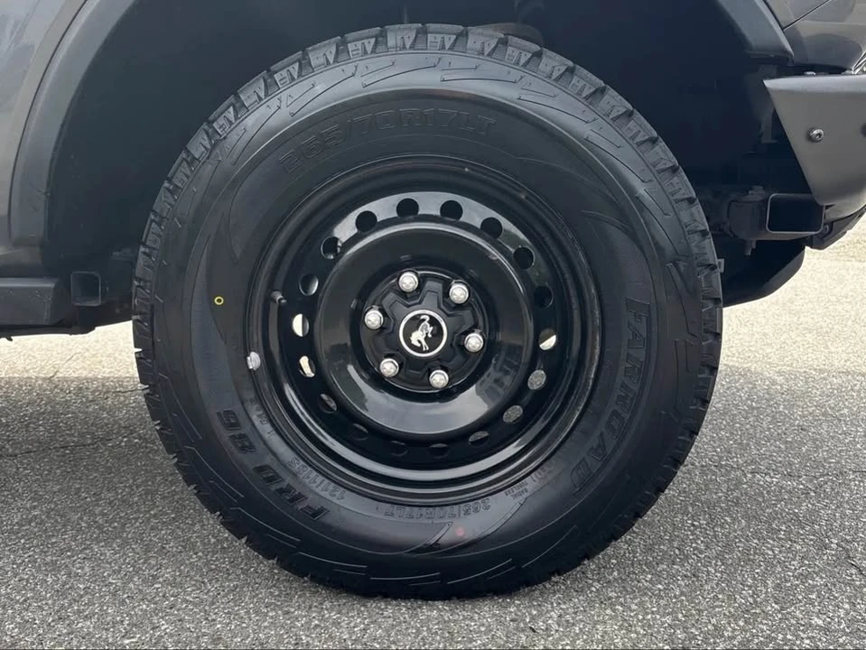 2022 Ford Bronco 6th Gen - Image 9 of 14