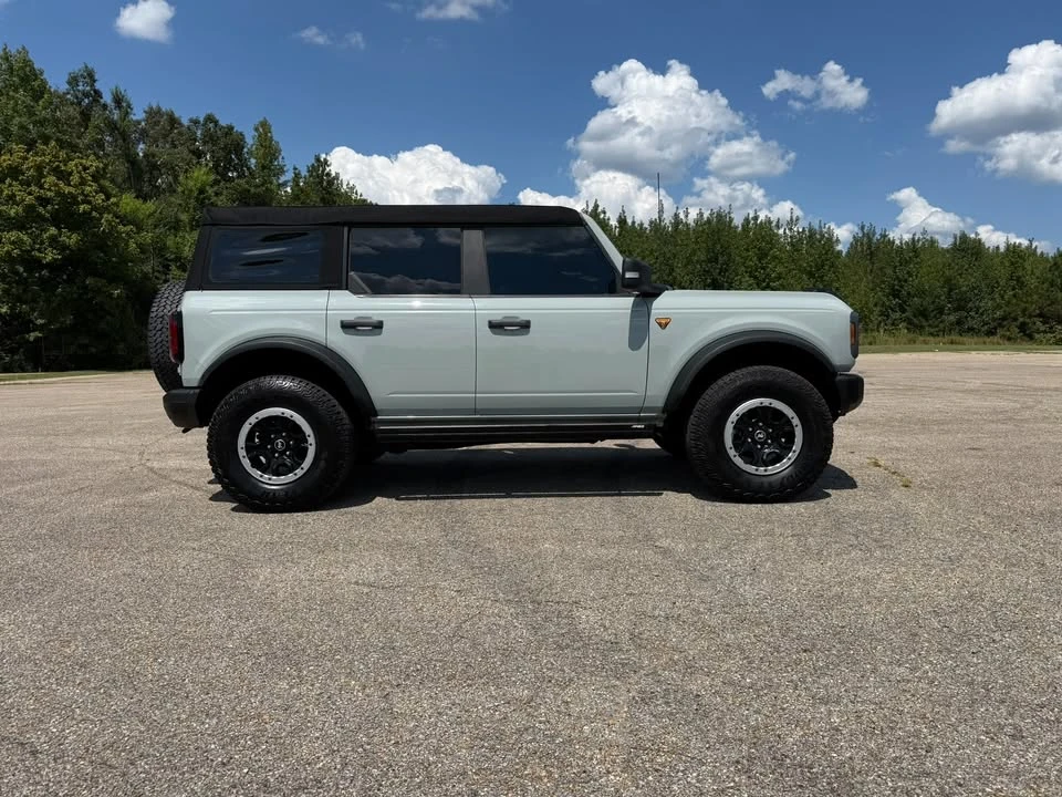 2022 Ford Bronco 6th Gen - Image 3 of 20