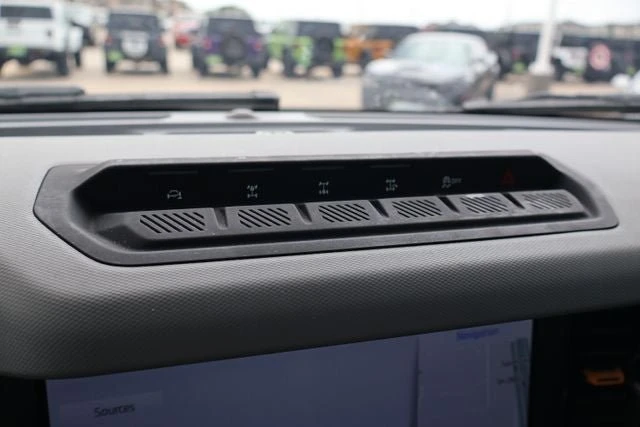 2022 Ford Bronco 6th Gen - Image 12 of 19