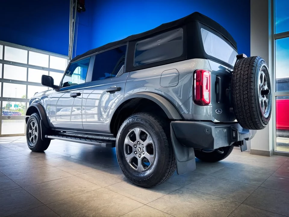 2022 Ford Bronco 6th Gen - Image 3 of 11