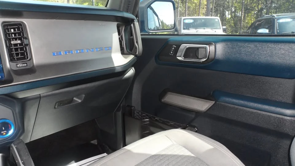 2022 Ford Bronco 6th Gen - Image 8 of 11