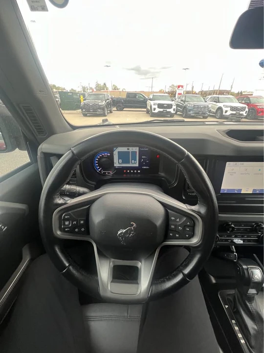 2022 Ford Bronco 6th Gen - Image 9 of 11