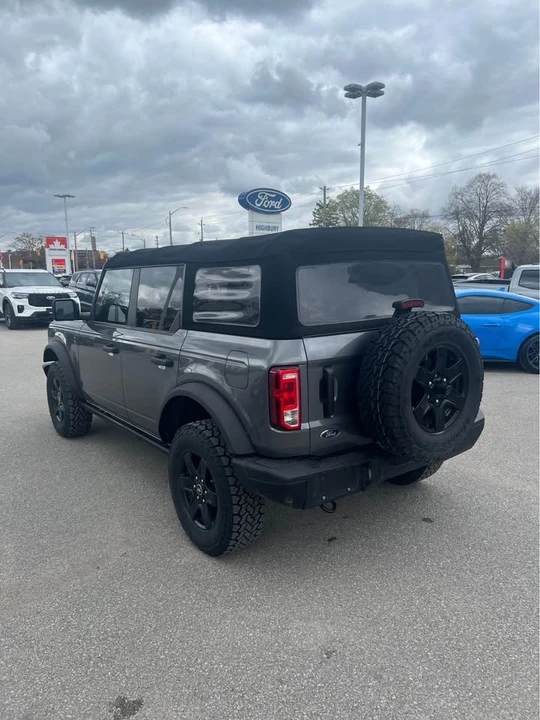 2022 Ford Bronco 6th Gen - Image 6 of 11