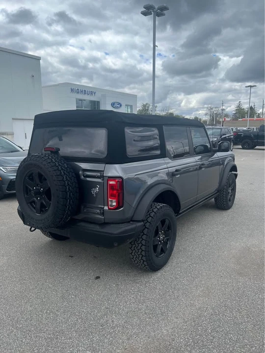 2022 Ford Bronco 6th Gen - Image 4 of 11