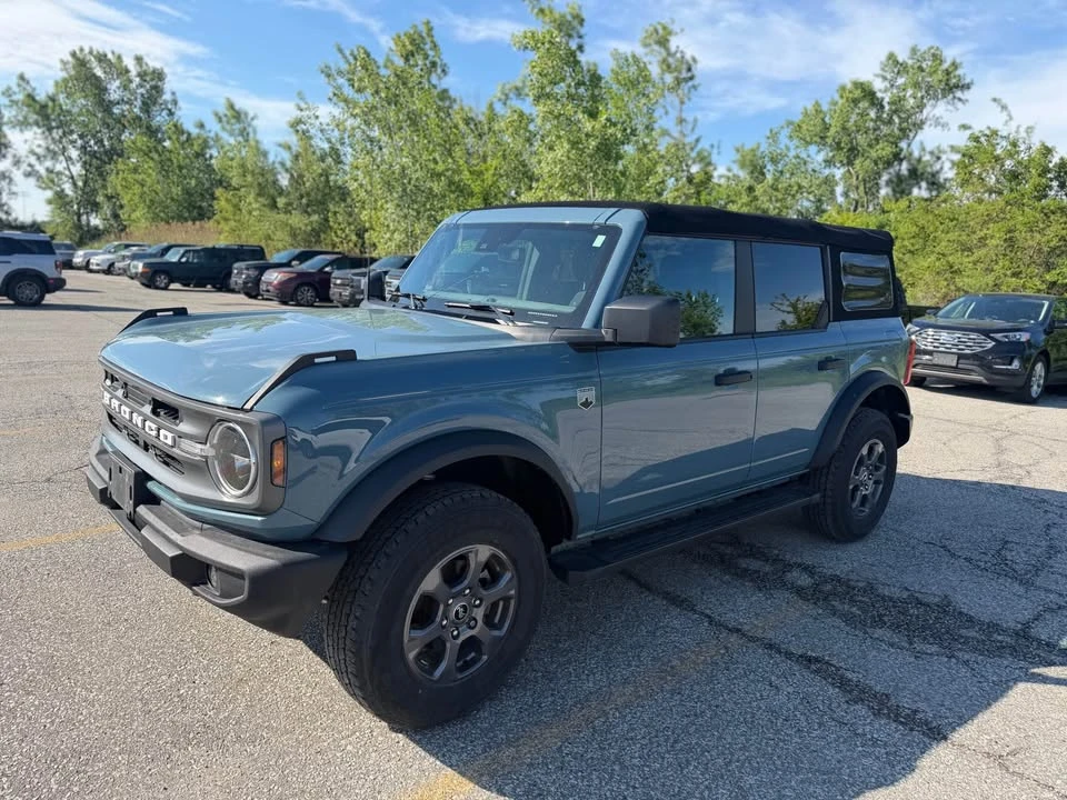 2022 Ford Bronco 6th Gen - Image 2 of 9