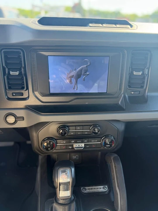 2022 Ford Bronco 6th Gen - Image 8 of 9