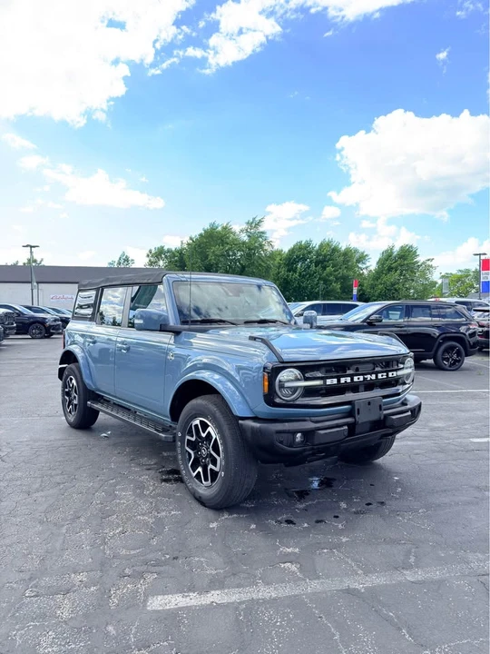2022 Ford Bronco 6th Gen - Image 8 of 19