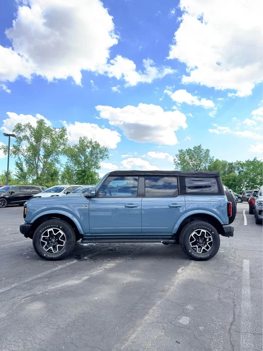 2022 Ford Bronco 6th Gen - Image 3 of 19