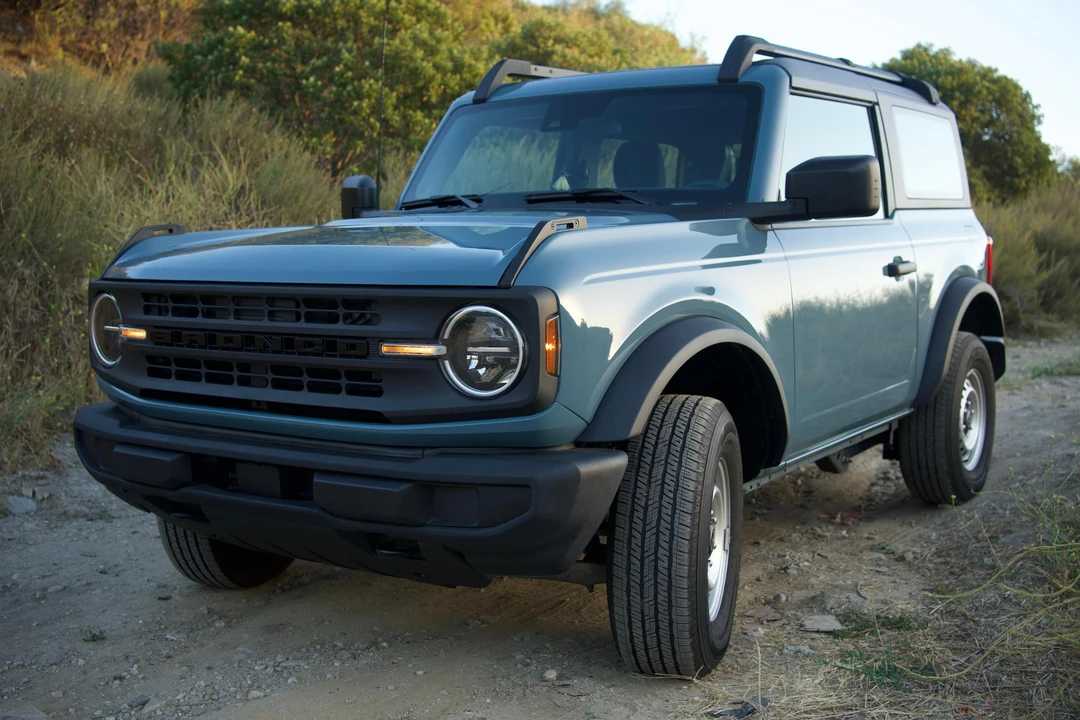 2022 Ford Bronco 6th Gen - Image 2 of 31