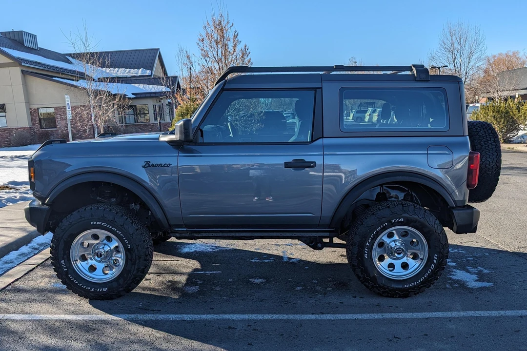 2022 Ford Bronco 6th Gen - Image 3 of 31