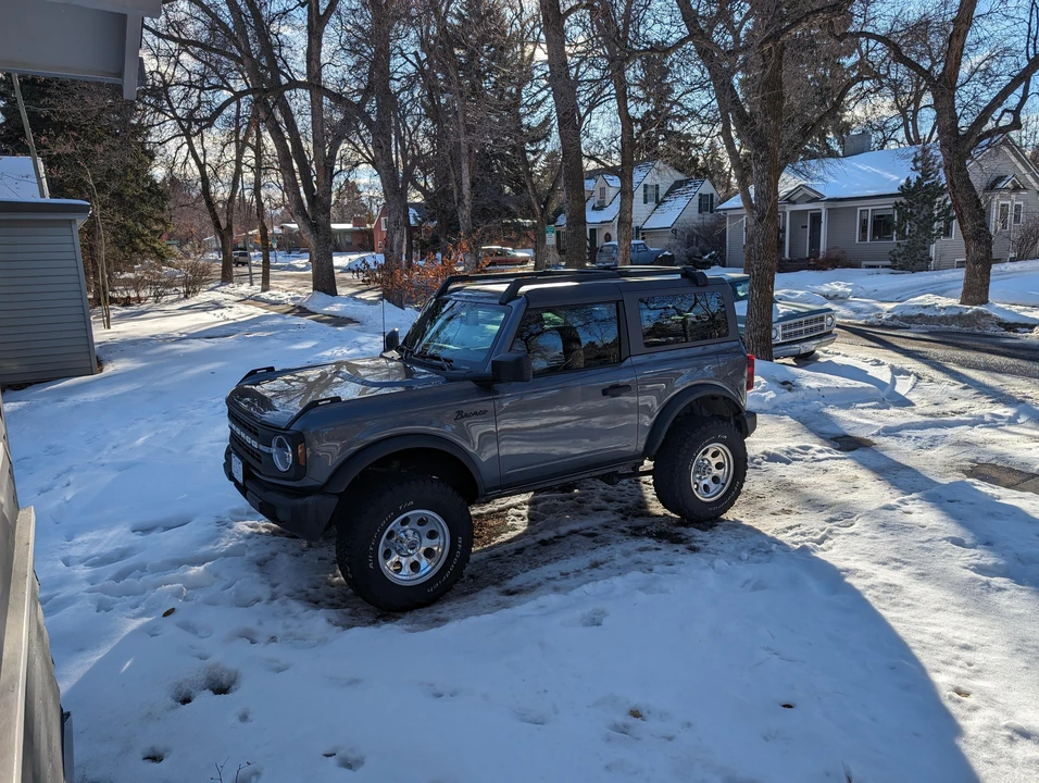 2022 Ford Bronco 6th Gen - Image 9 of 31