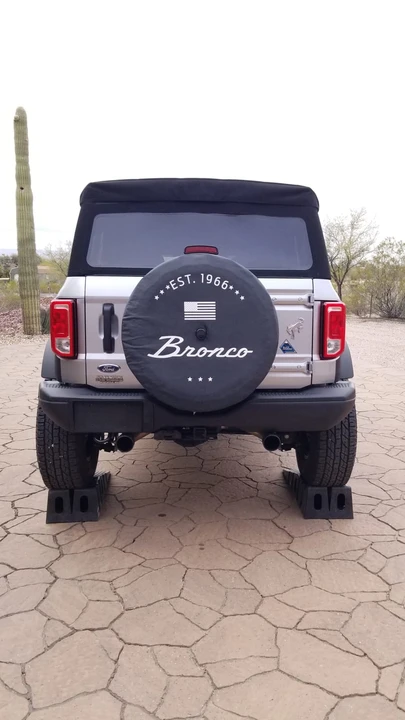2022 Ford Bronco 6th Gen - Image 5 of 31