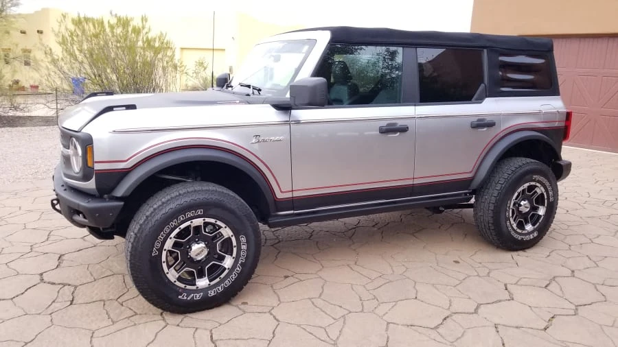 2022 Ford Bronco 6th Gen - Image 11 of 31