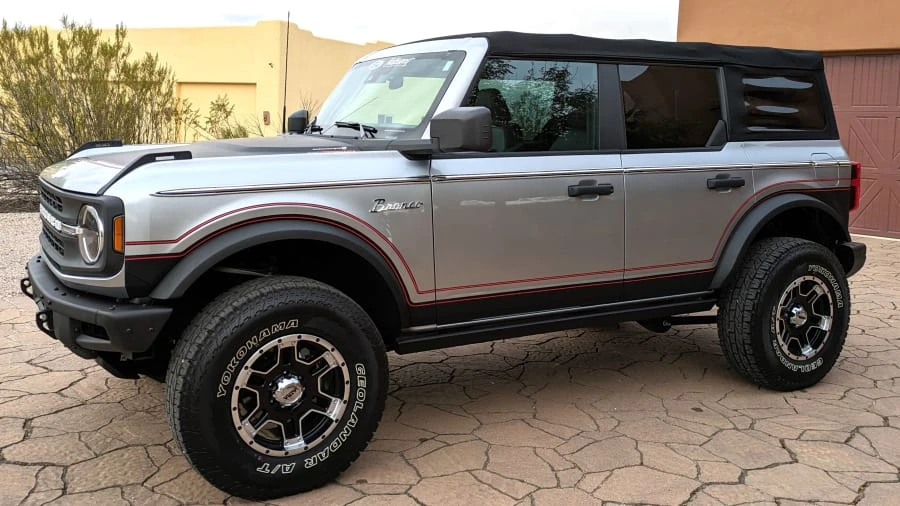 2022 Ford Bronco 6th Gen - Image 13 of 31
