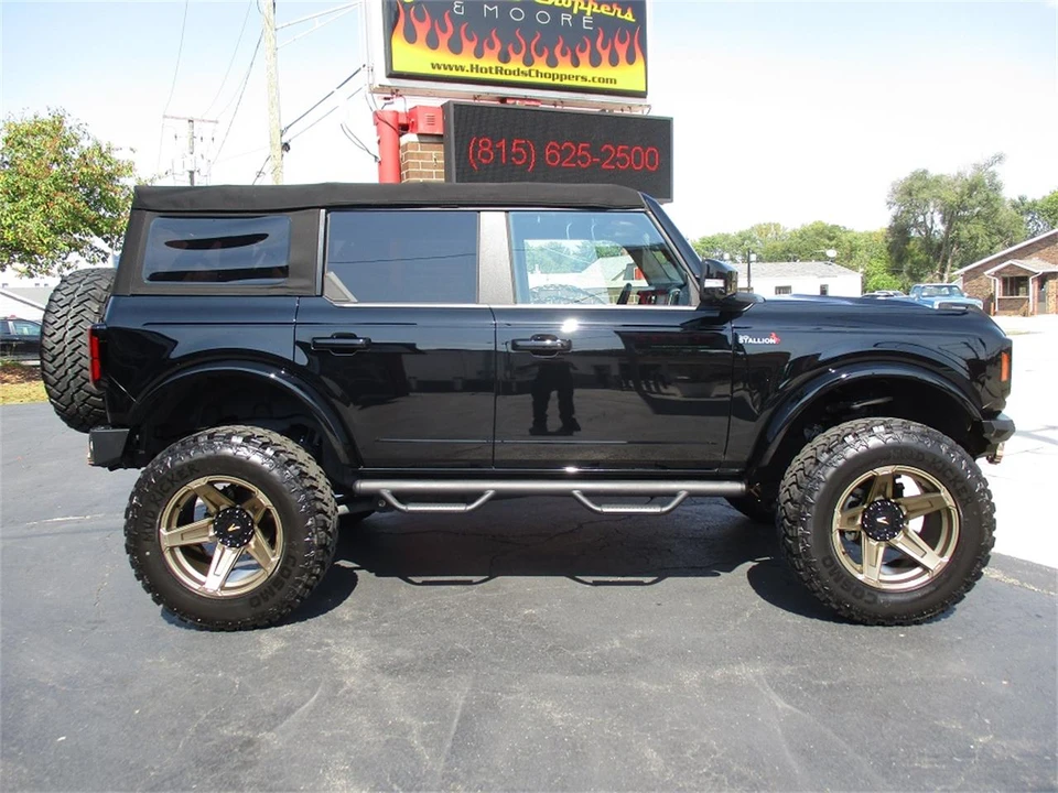 2022 Ford Bronco 6th Gen - Image 6 of 31