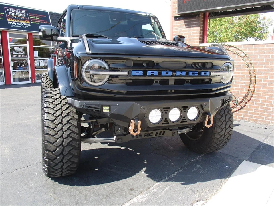 2022 Ford Bronco 6th Gen - Image 16 of 31