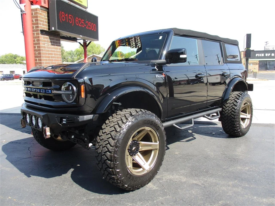 2022 Ford Bronco 6th Gen - Image 17 of 31