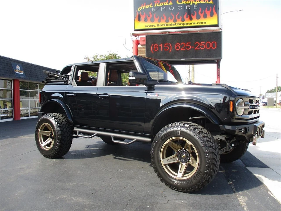 2022 Ford Bronco 6th Gen - Image 24 of 31