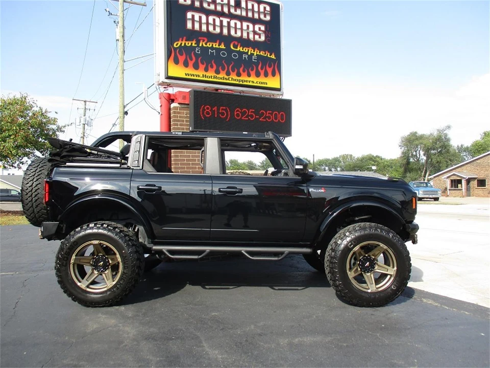 2022 Ford Bronco 6th Gen - Image 25 of 31