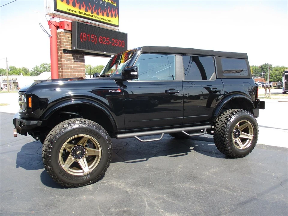 2022 Ford Bronco 6th Gen - Image 28 of 31